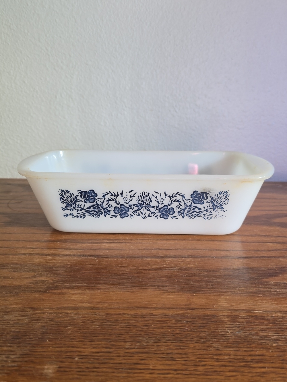 Vintage 1 1/2 Qt Glasbake Milk Glass Meat Loaf Bread Pan Tote 14